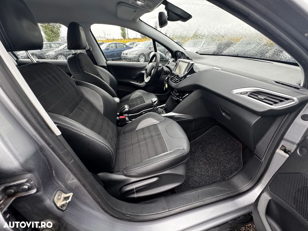 Peugeot 2008 1.6 e-HDi FAP STT Active - 18