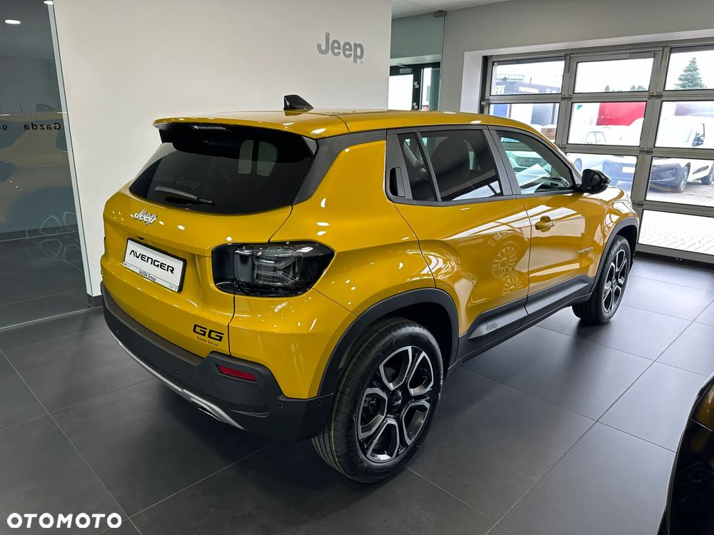 Jeep Avenger 1.2 T3 mHEV Summit FWD eDCT6 - 7
