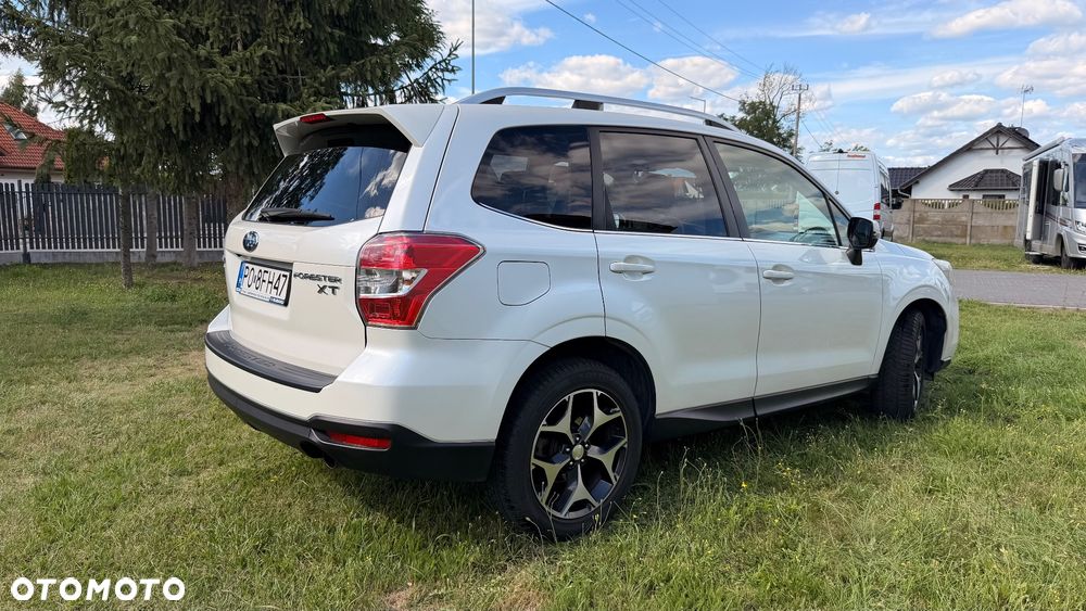 Subaru Forester 2.0XT Platinum Lineartronic - 4