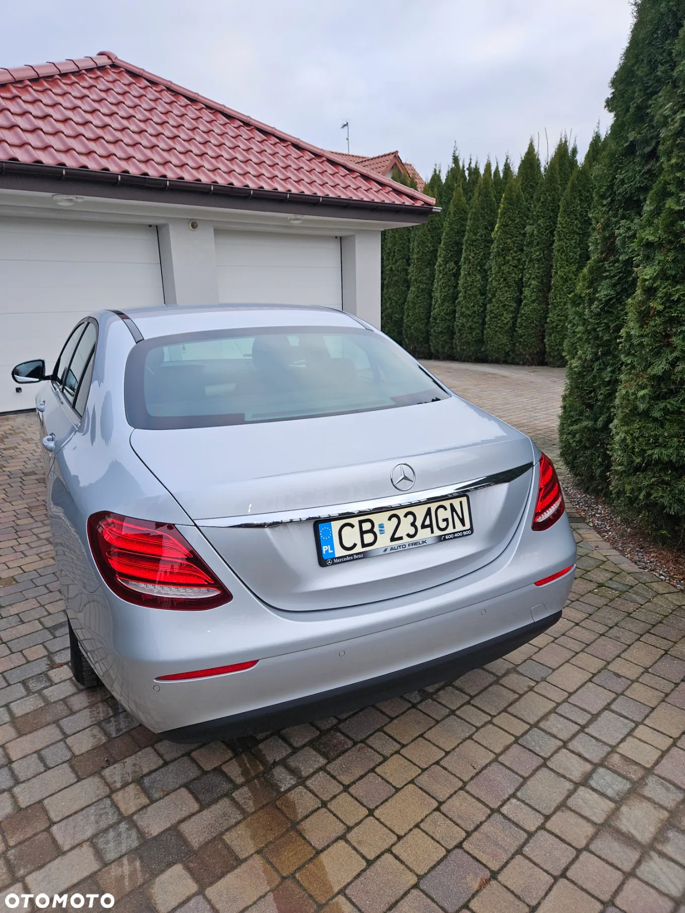 Mercedes-Benz Klasa E 220 d 9G-TRONIC - 5