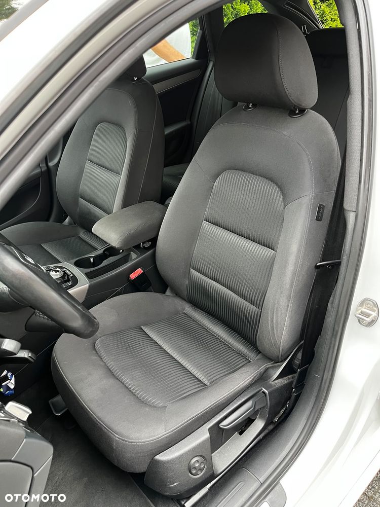 Audi A4 Avant 2.0 TDI DPF S line Sportpaket - 8