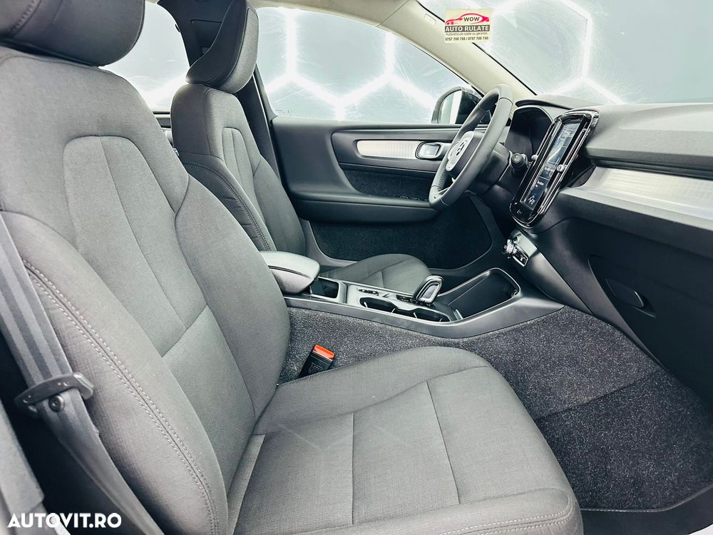 Volvo XC 40 T3 Geartronic Momentum Pro - 16