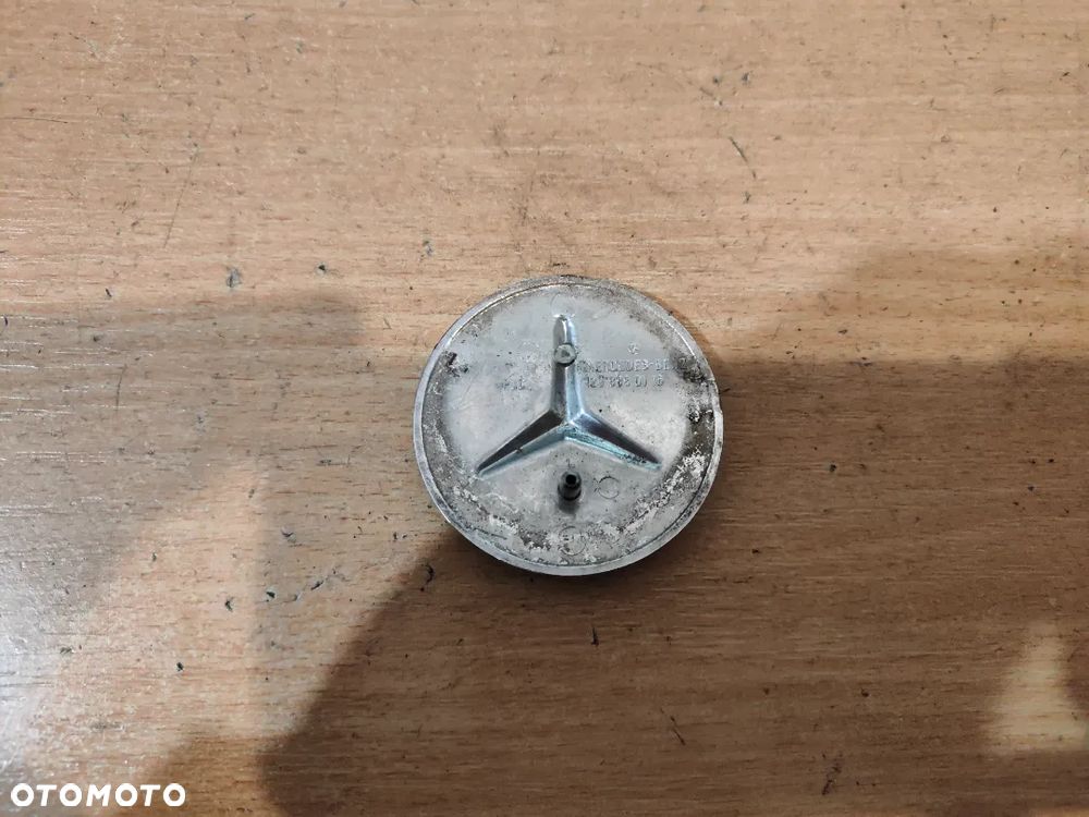 Emblemat Mercedes W220 przód 1298880110 - 4