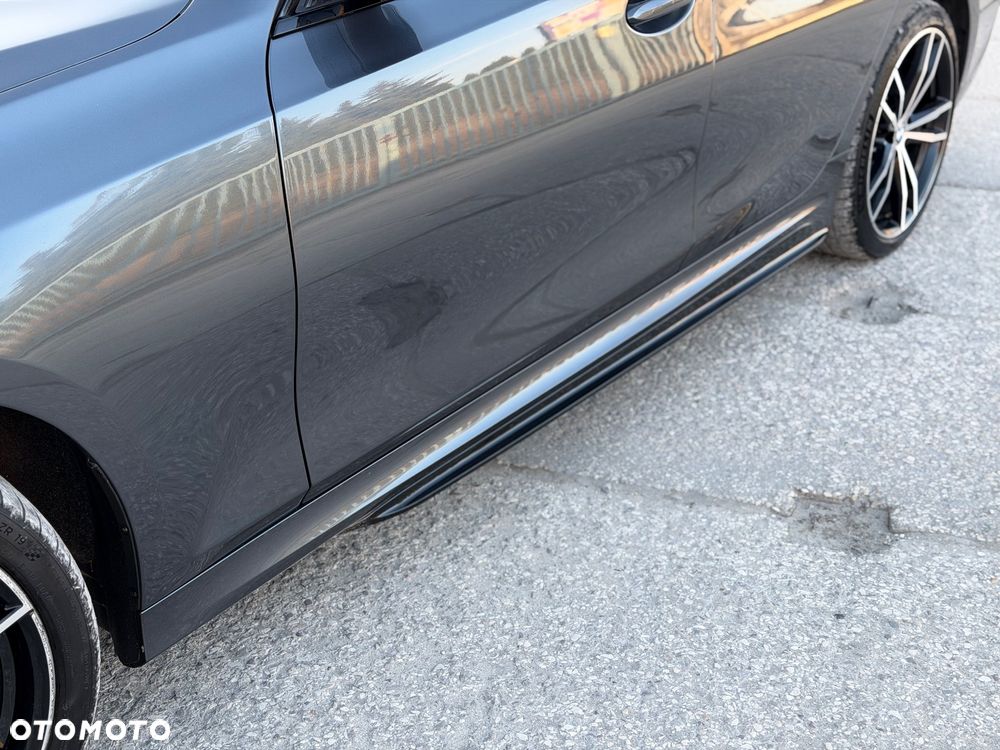 BMW Seria 3 M340i xDrive - 11