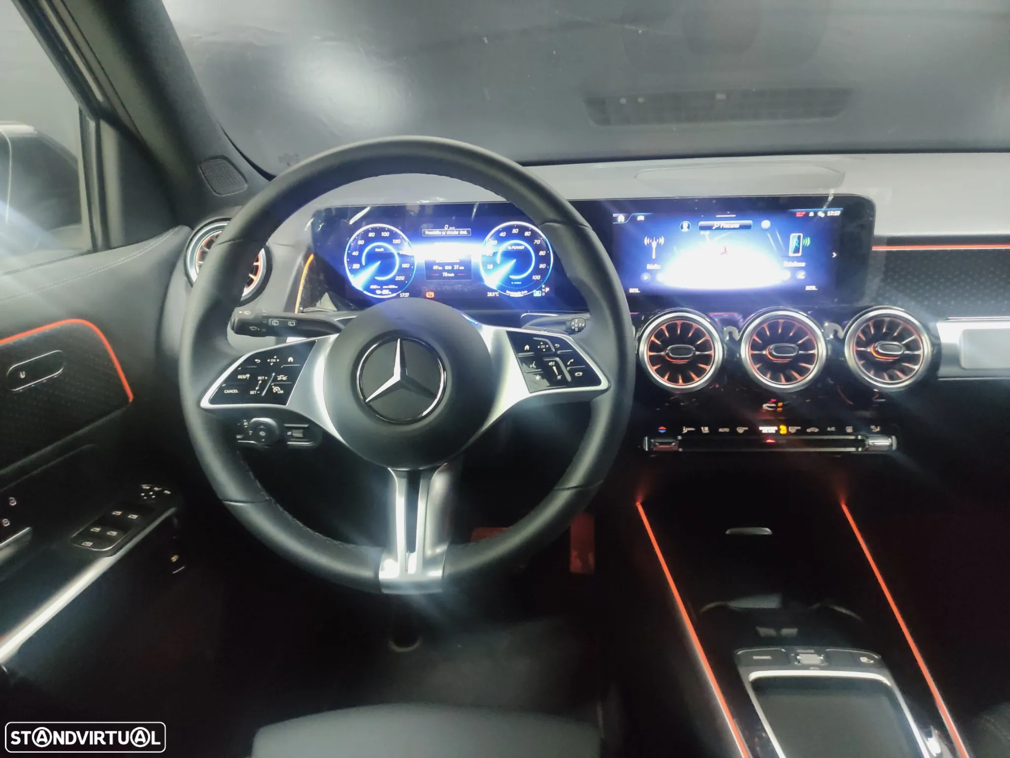 Mercedes-Benz EQB 250 Progressive - 11