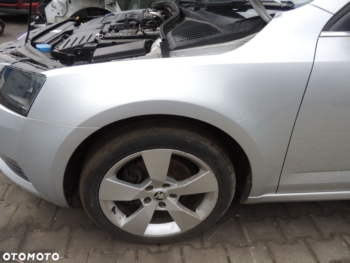 Ćwiartka nadwozia lewy przód SKODA Octavia 3 lift '18 - 1