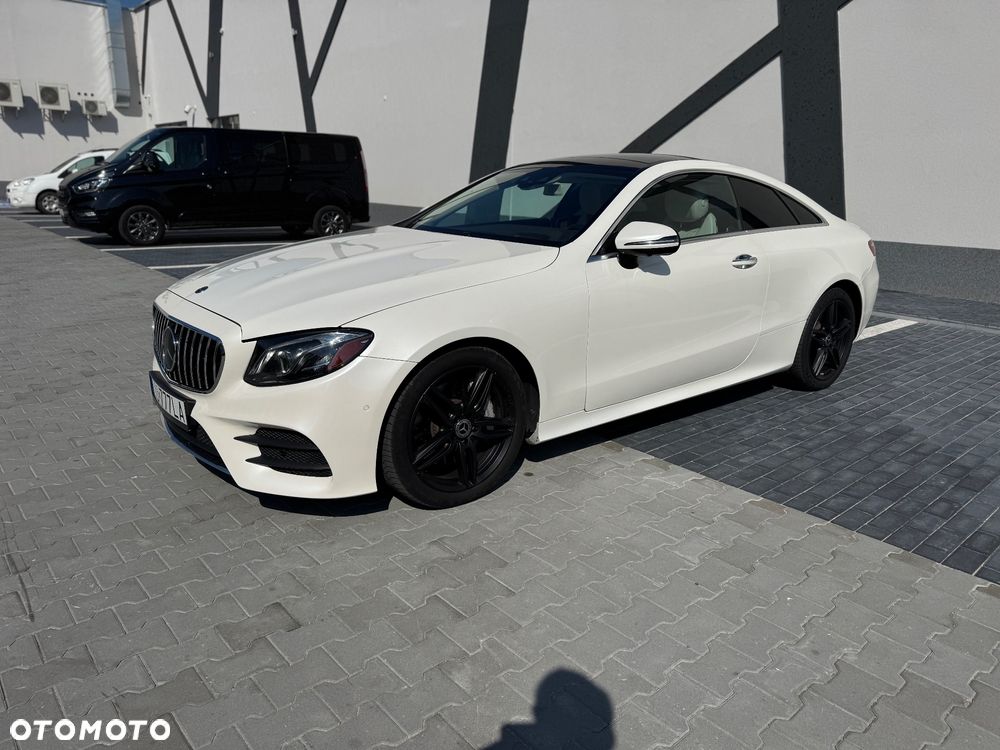 Mercedes-Benz Klasa E 400 4Matic 9G-TRONIC AMG Line - 1