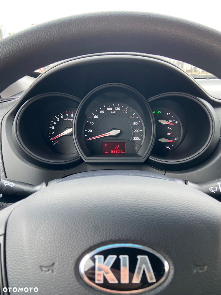Kia Rio 1.4 EX - 15