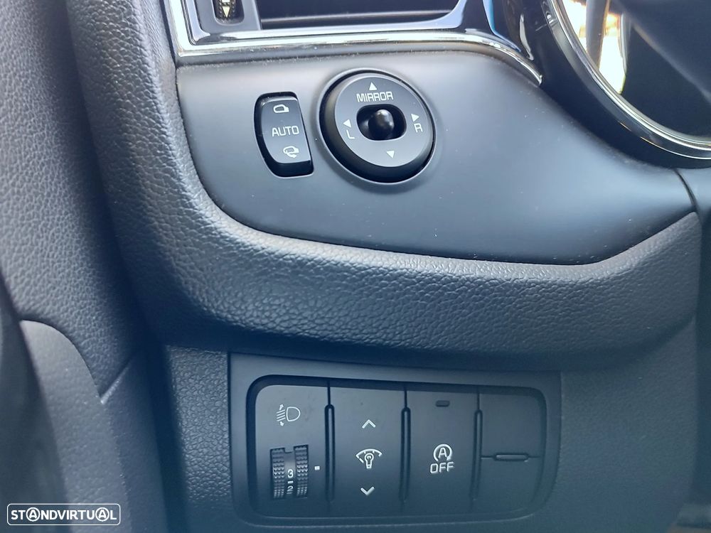 Kia Ceed SW 1.0 T-GDI GT Line - 29