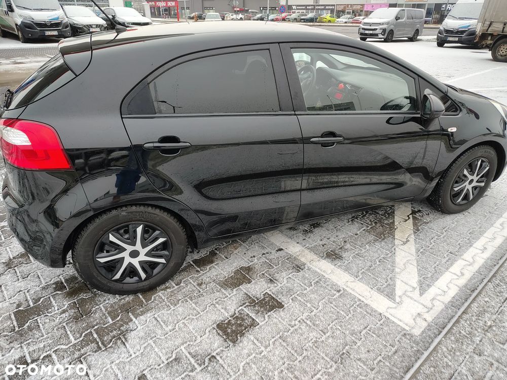 Kia Rio - 6