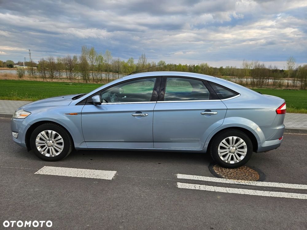 Ford Mondeo 2.0 Ghia Executive - 4