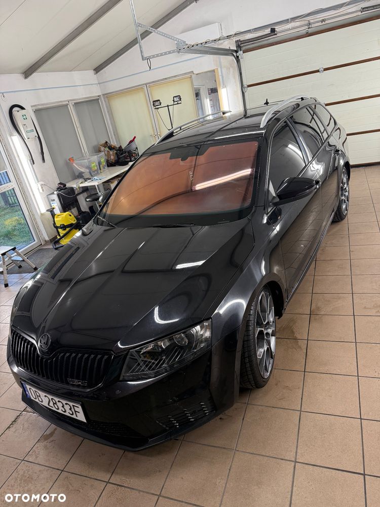 Skoda Octavia 2.0 TDI RS DSG - 5