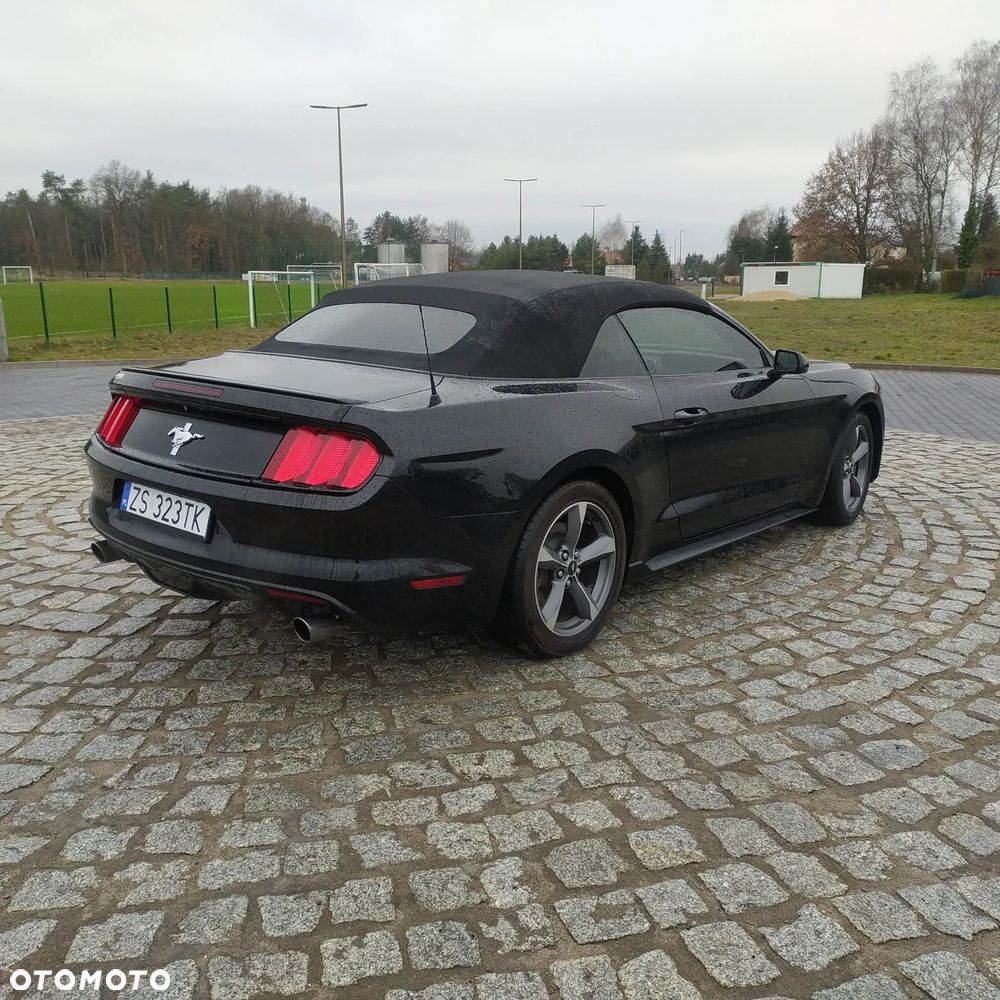 Ford Mustang - 7