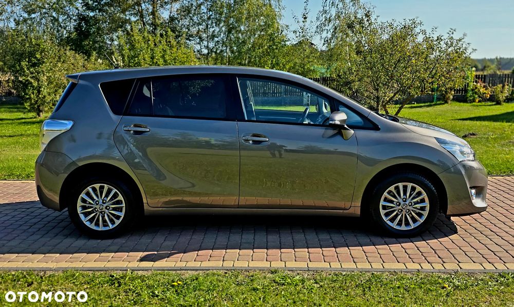Toyota Verso - 4