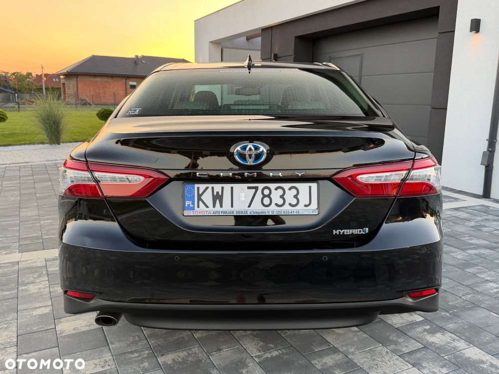 Toyota Camry 2.5 Hybrid Executive CVT - 8