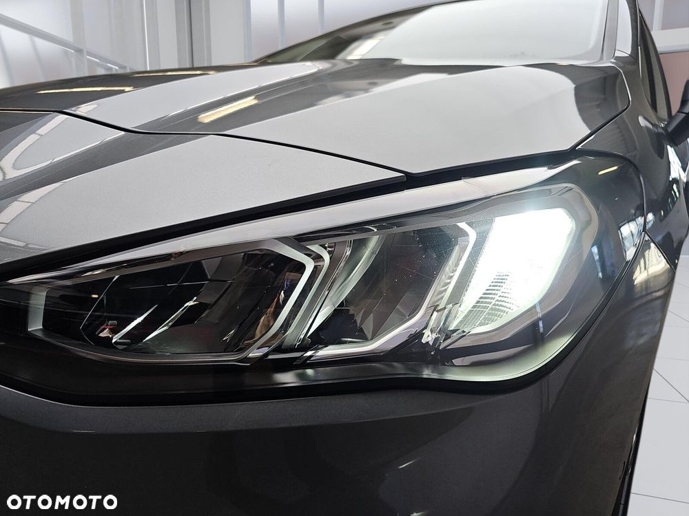 BMW Seria 2 218i - 33