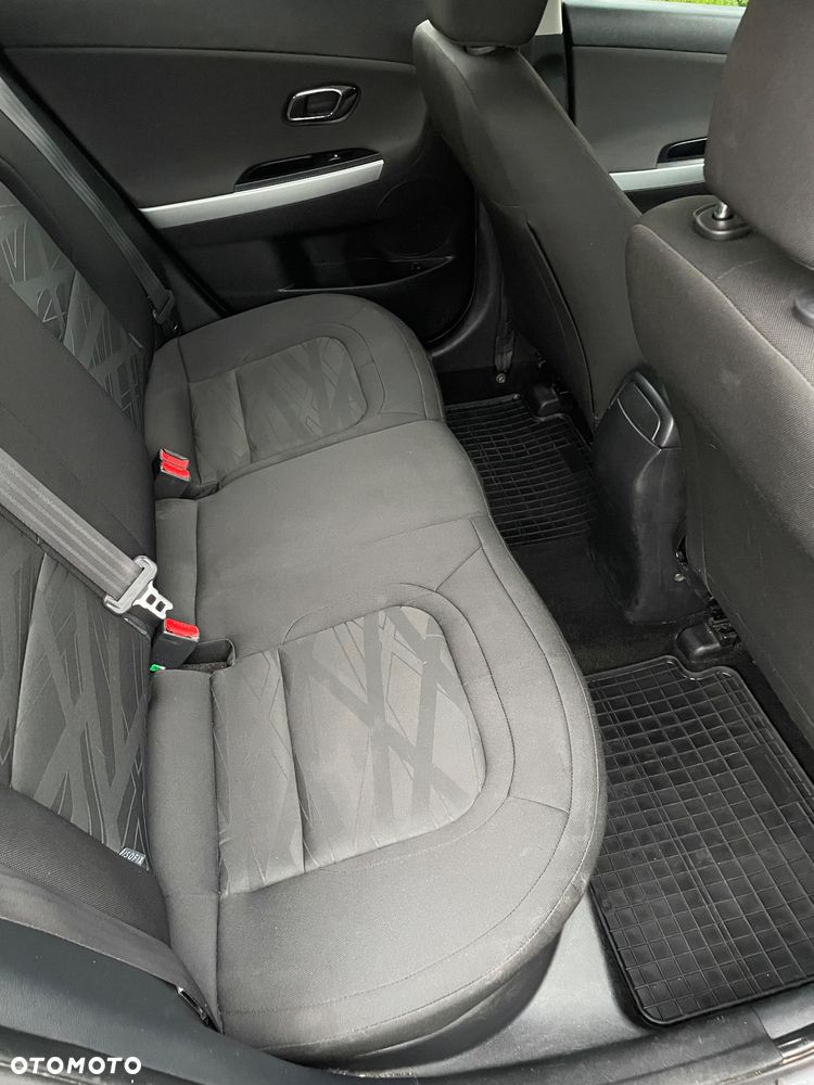 Kia Ceed 1.6 GDI Business Line - 19