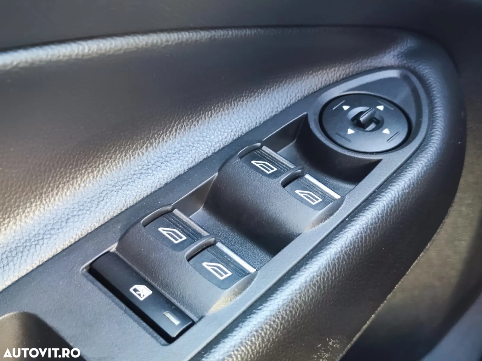 Ford Kuga 2.0 TDCi 4WD Powershift Trend - 14