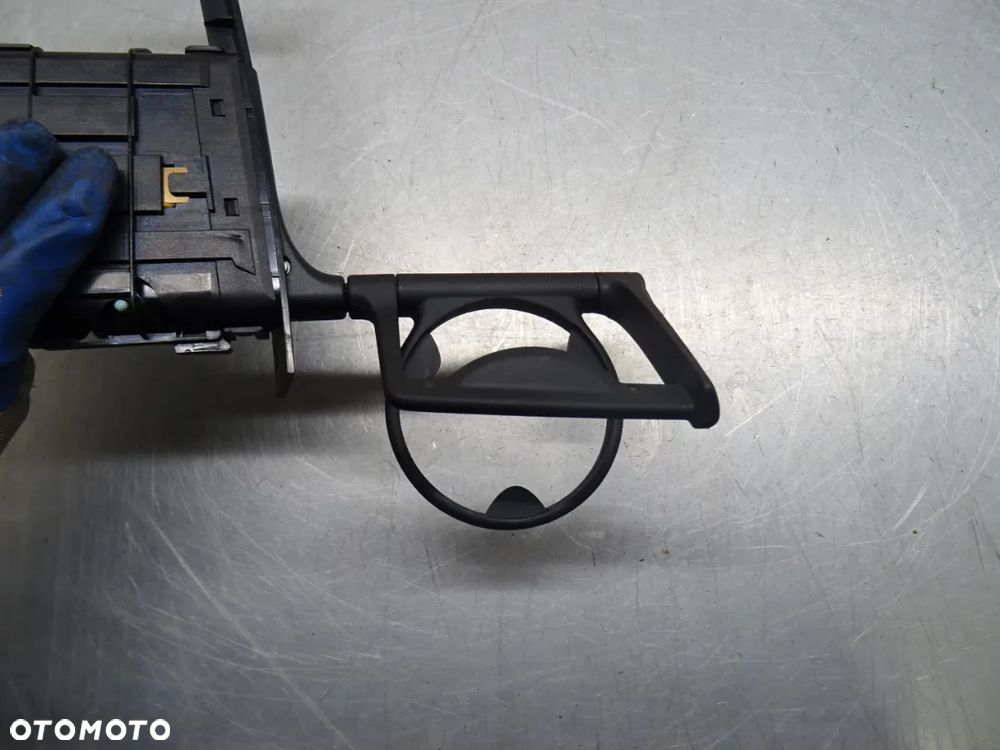 SAAB 93 II 02-06 UCHWYT NA KUBKI - 5