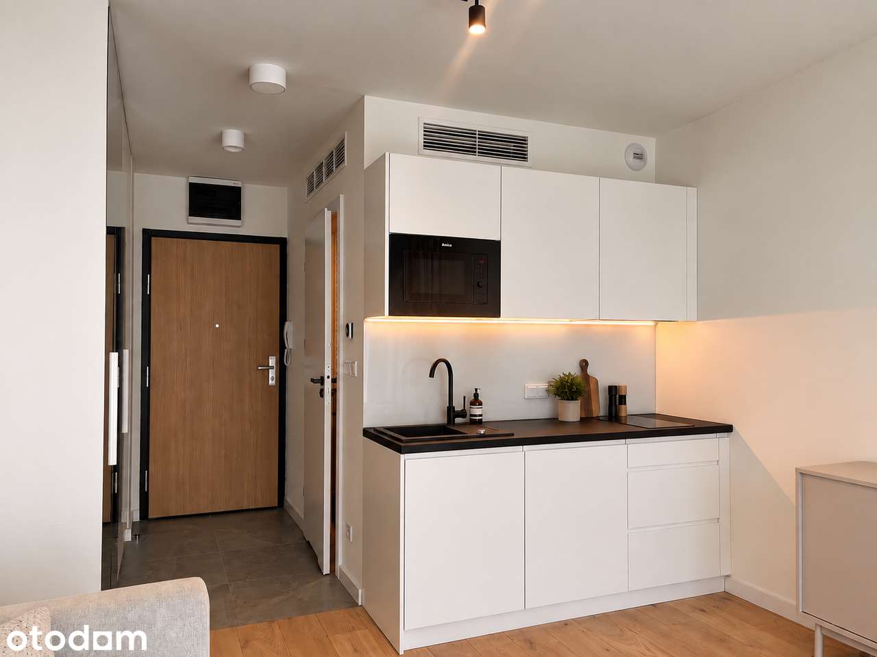 Klimatyzowany apartament studio przy Metrze Wilanowska