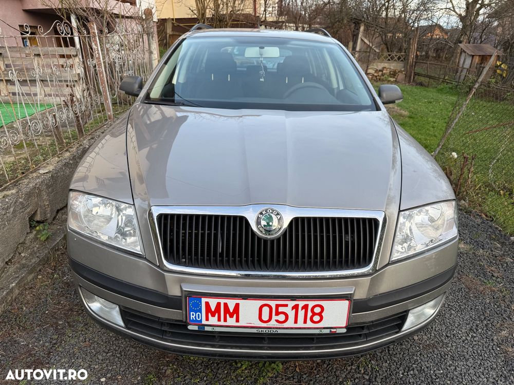 Skoda Octavia 1.9 TDI DPF DSG Ambiente - 1