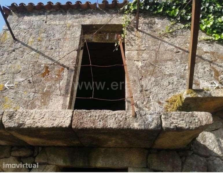Casa de aldeia para recuperar - Grande imagem: 2/9