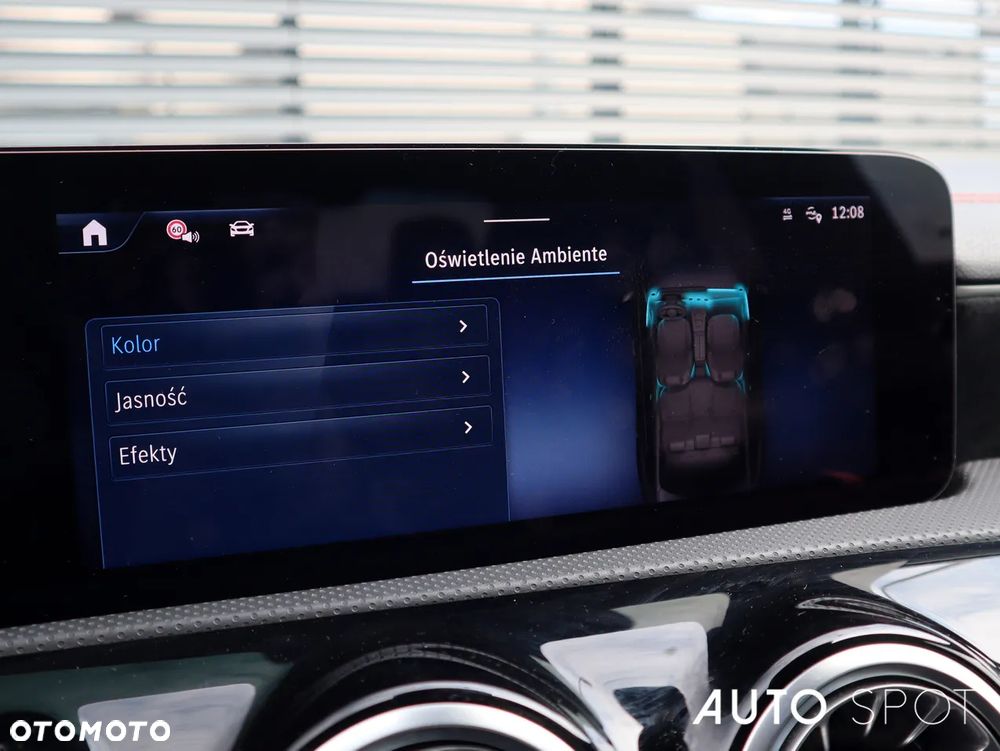 Mercedes-Benz CLA 200 AMG Line 7G-DCT - 32