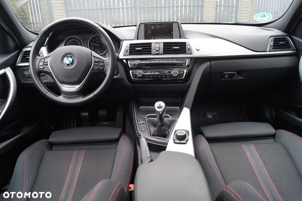 BMW Seria 3 318i Sport Line - 6