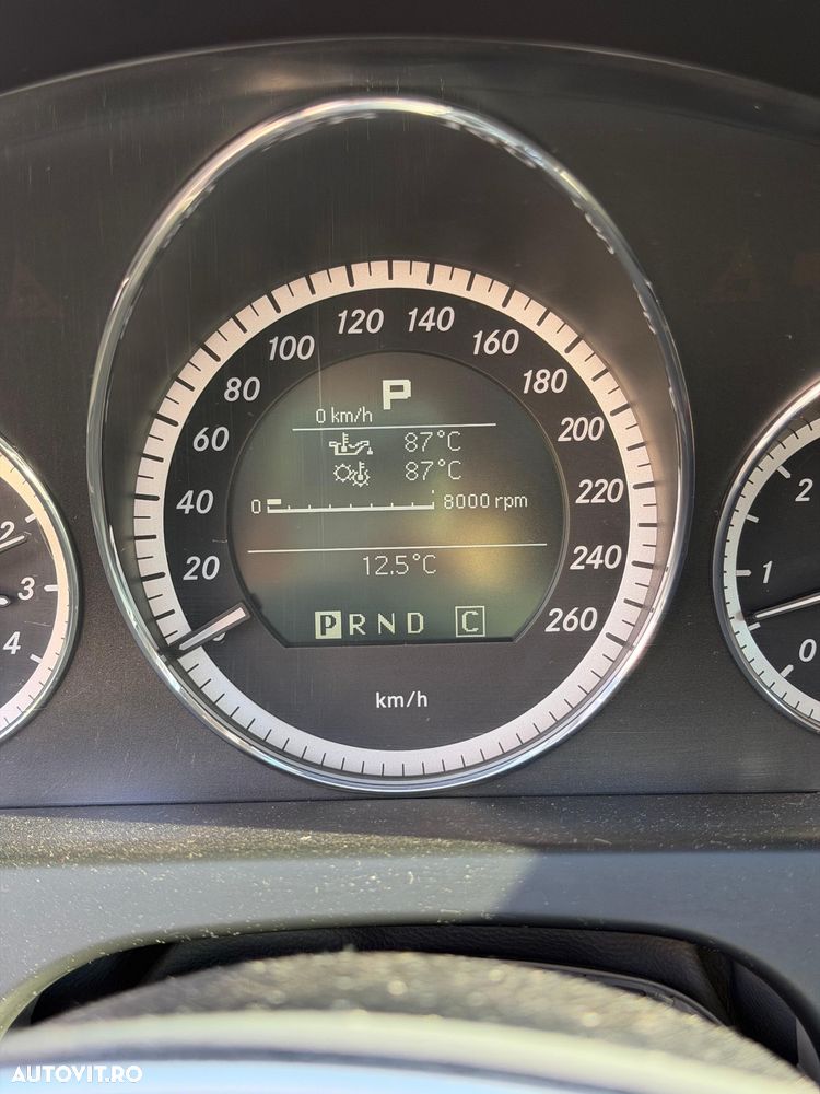 Mercedes-Benz E 350 CDI DPF Coupe BlueEFFICIENCY 7G-TRONIC Avantgarde - 19