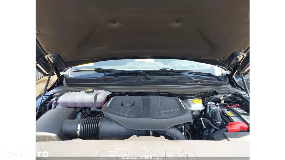 RAM 1500 - 12