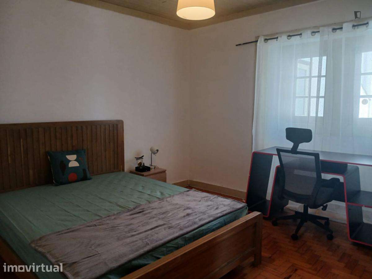 Quarto - localizado em São Jerónimo Coimbra - Grande imagem: 2/7