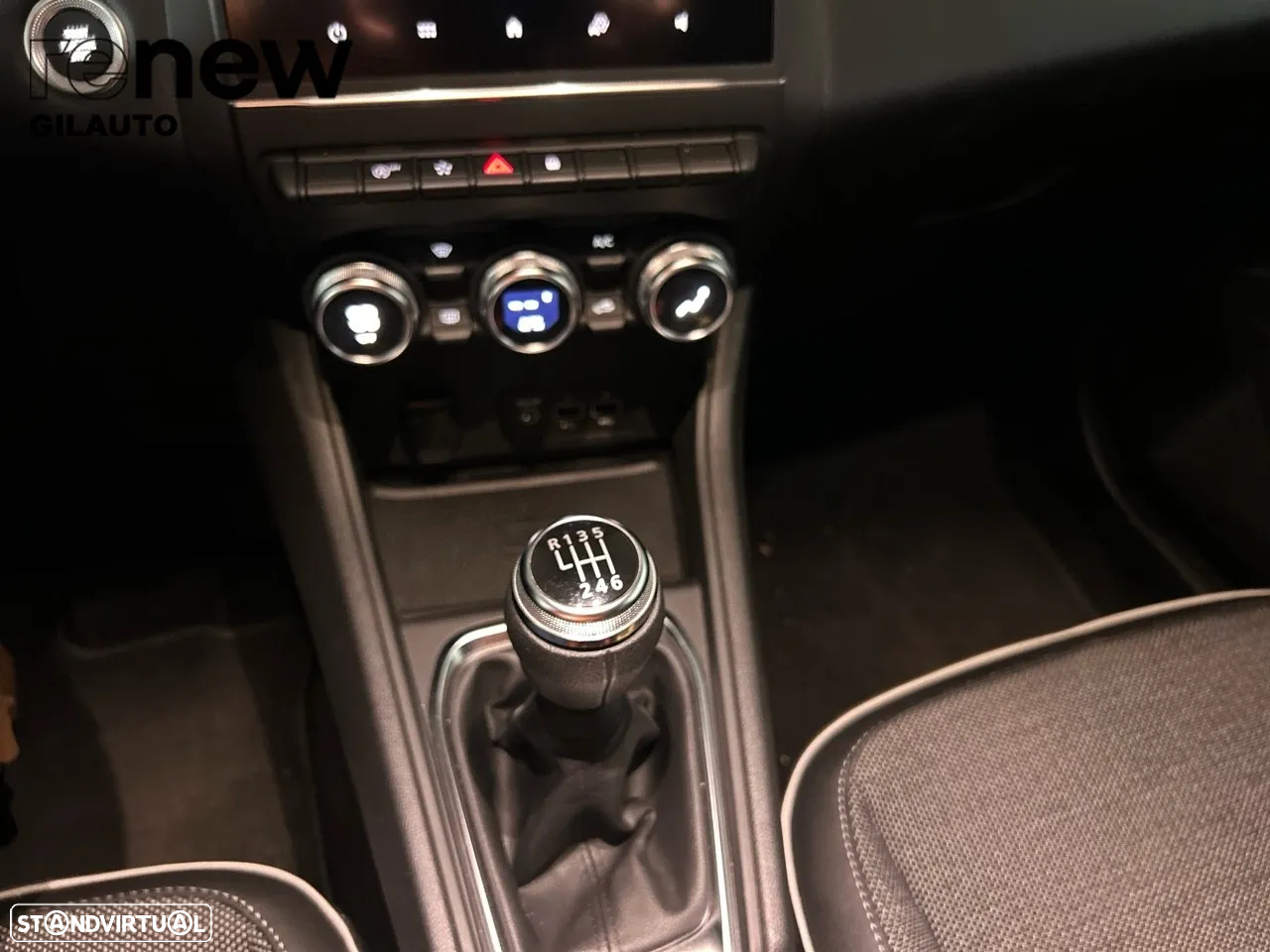 Renault Captur 1.0 TCe Techno Bi-Fuel - 14