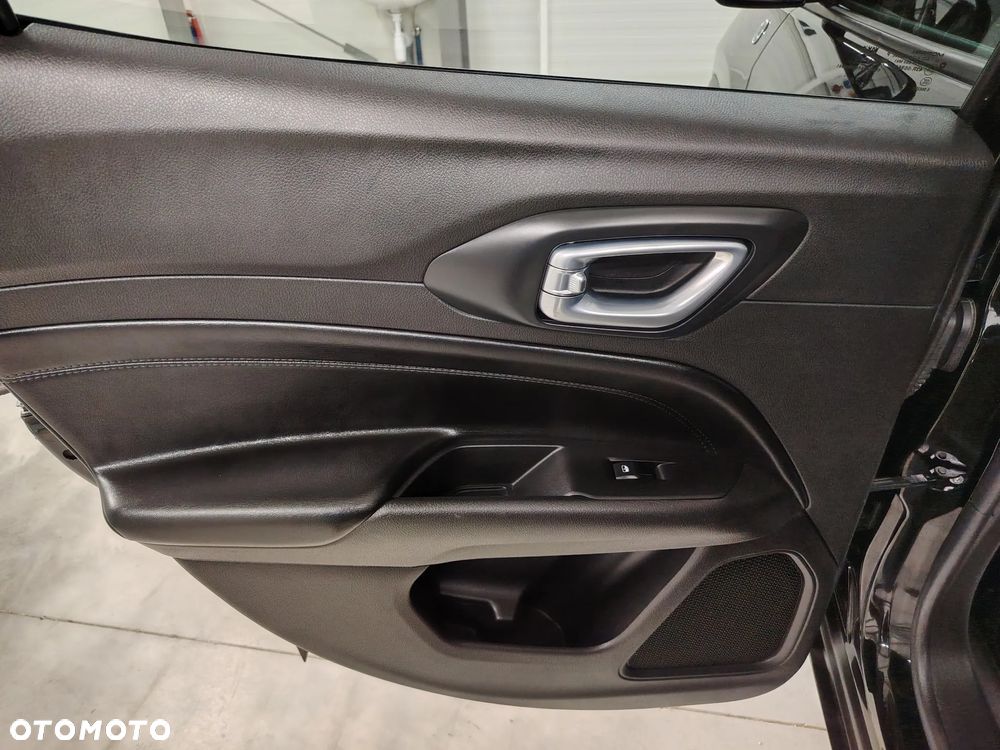 Jeep Compass 1.3 T4 4xe Automatik Trailhawk - 22