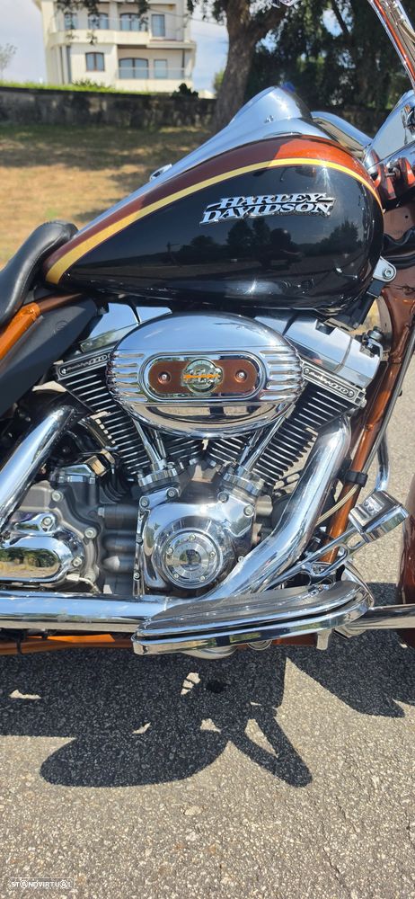 Harley-Davidson FLHR - 4