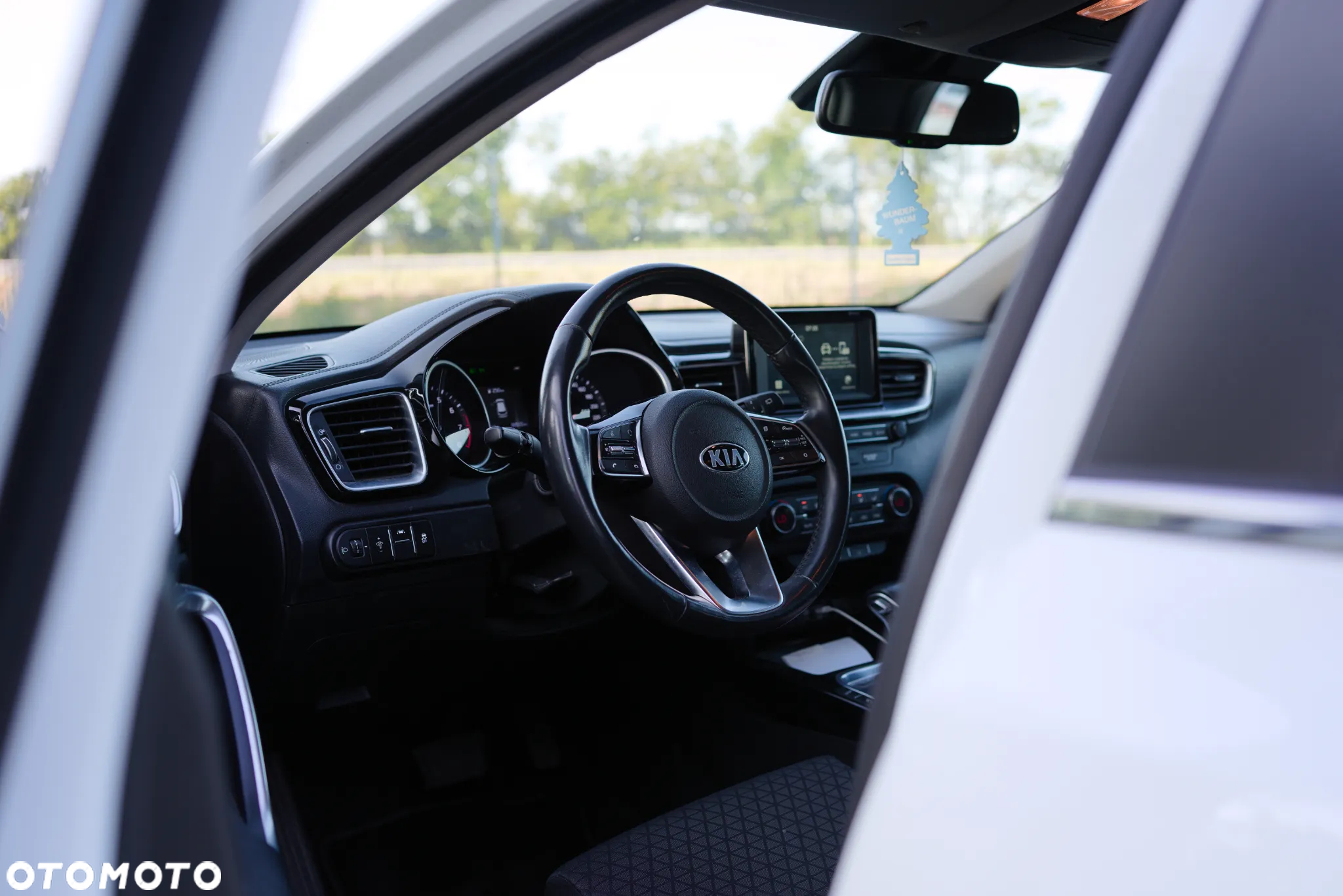 Kia Ceed 1.4 T-GDI L Business Line Plus DCT - 9