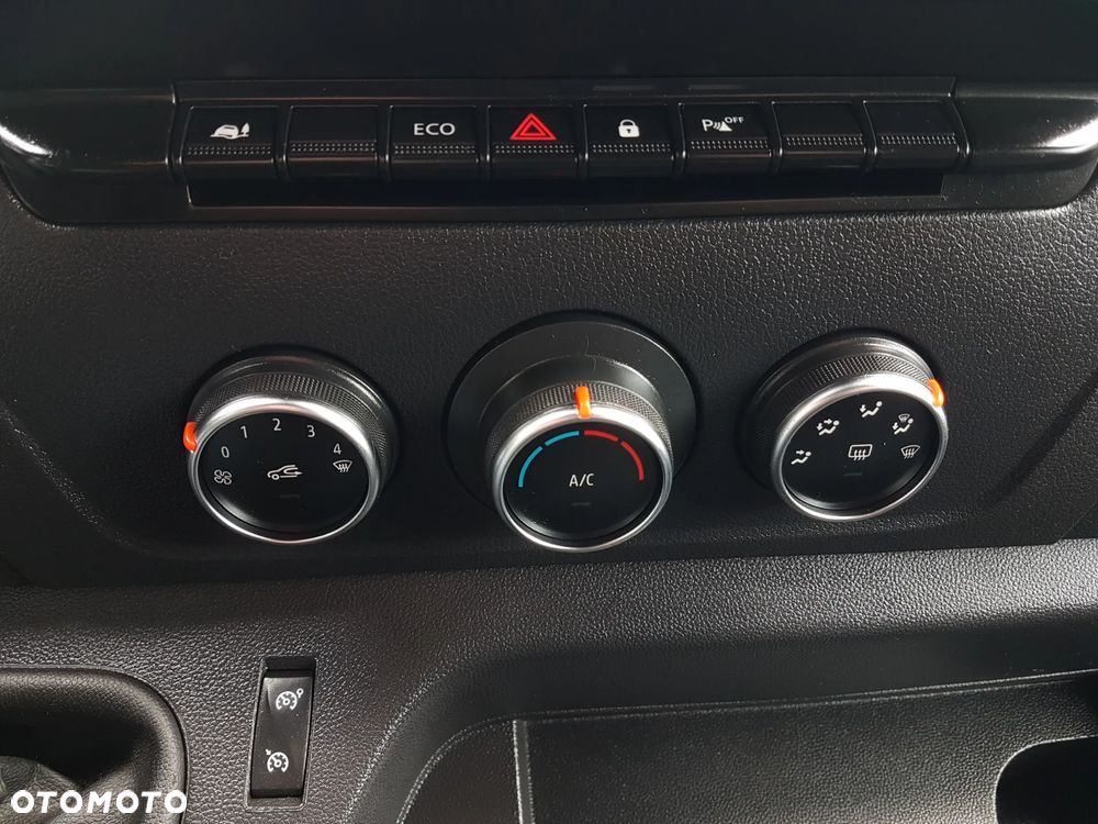 Renault MASTER L2H2 KLIMA DŁUGI WYSOKI BLASZAK VAN FURGON TEMPOMAT KRAJOWY I-WŁAŚCICIEL - 34