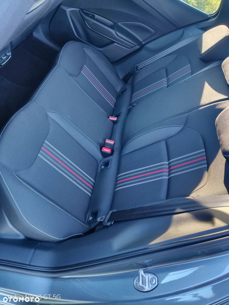 Skoda Fabia 1.0 TSI Monte Carlo - 29