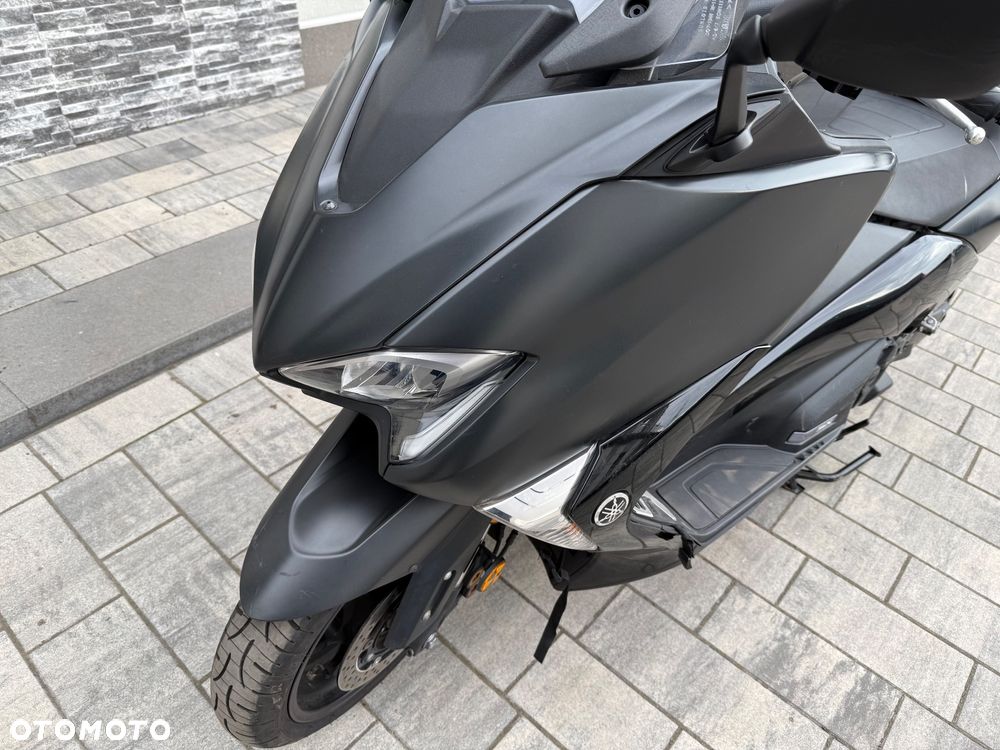 Yamaha Tmax - 8