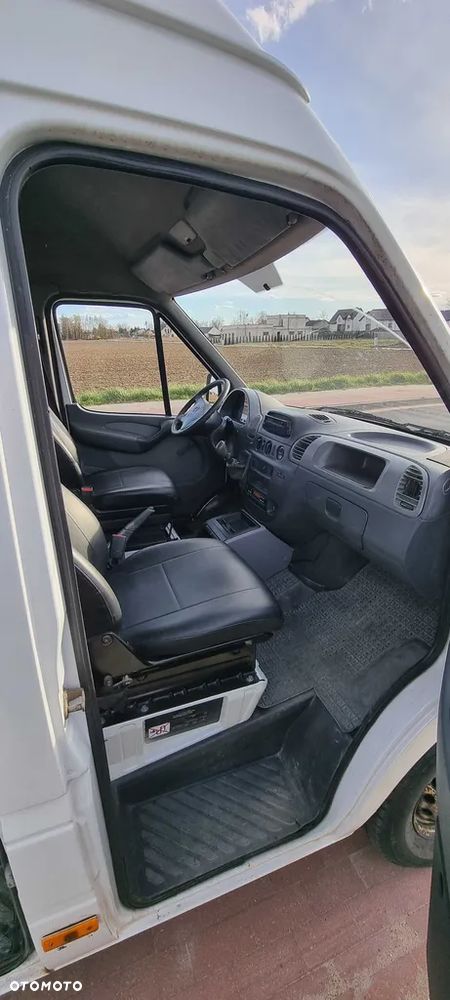 Mercedes-Benz SPRINTER - 12