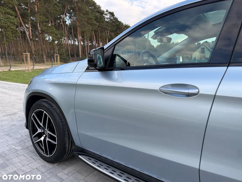 Mercedes-Benz GLE - 19