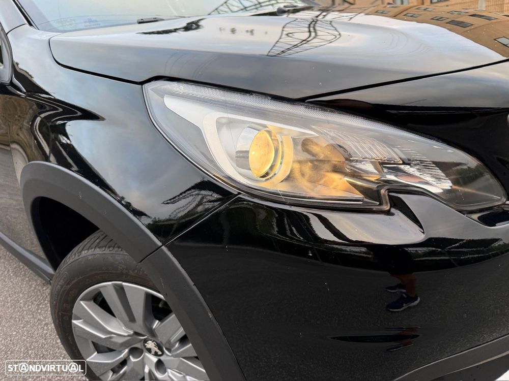 Peugeot 2008 1.2 PureTech Allure - 22