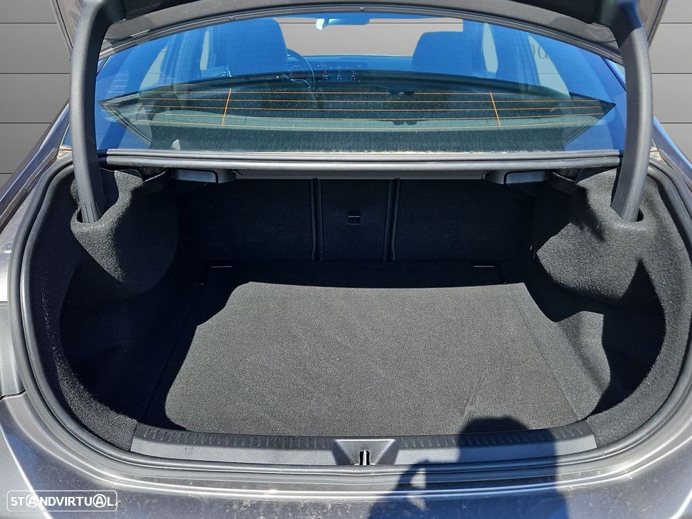 Mercedes-Benz A 180 Limousine d 8G-DCT Progressive - 20