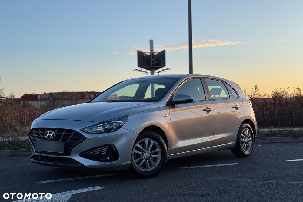 Hyundai i30 1.5 DPI Classic + - 11