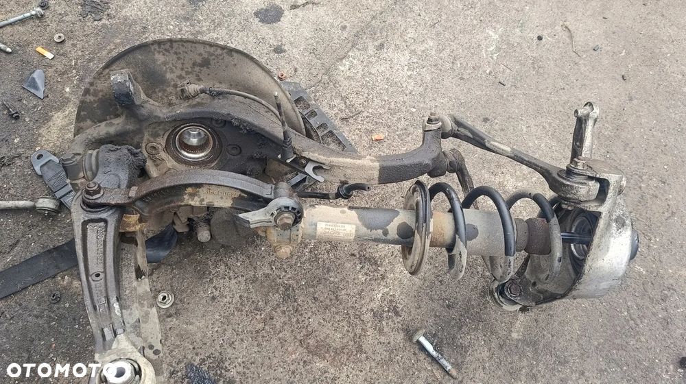 AUDI A4 B8 2,0TDI MCPHERSON PRAWY 8K0413031AF - 4