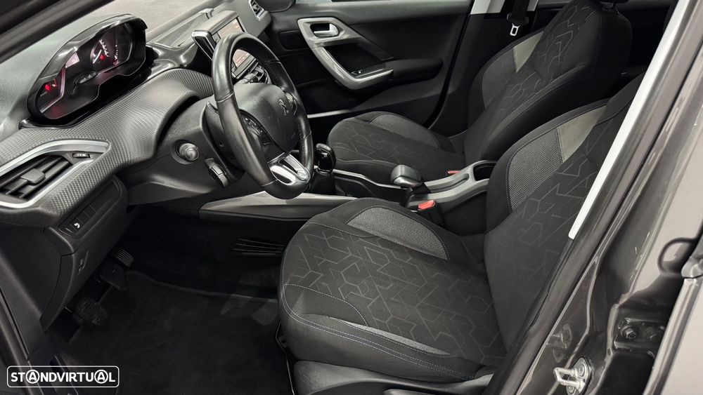 Peugeot 2008 1.2 PureTech Style - 25