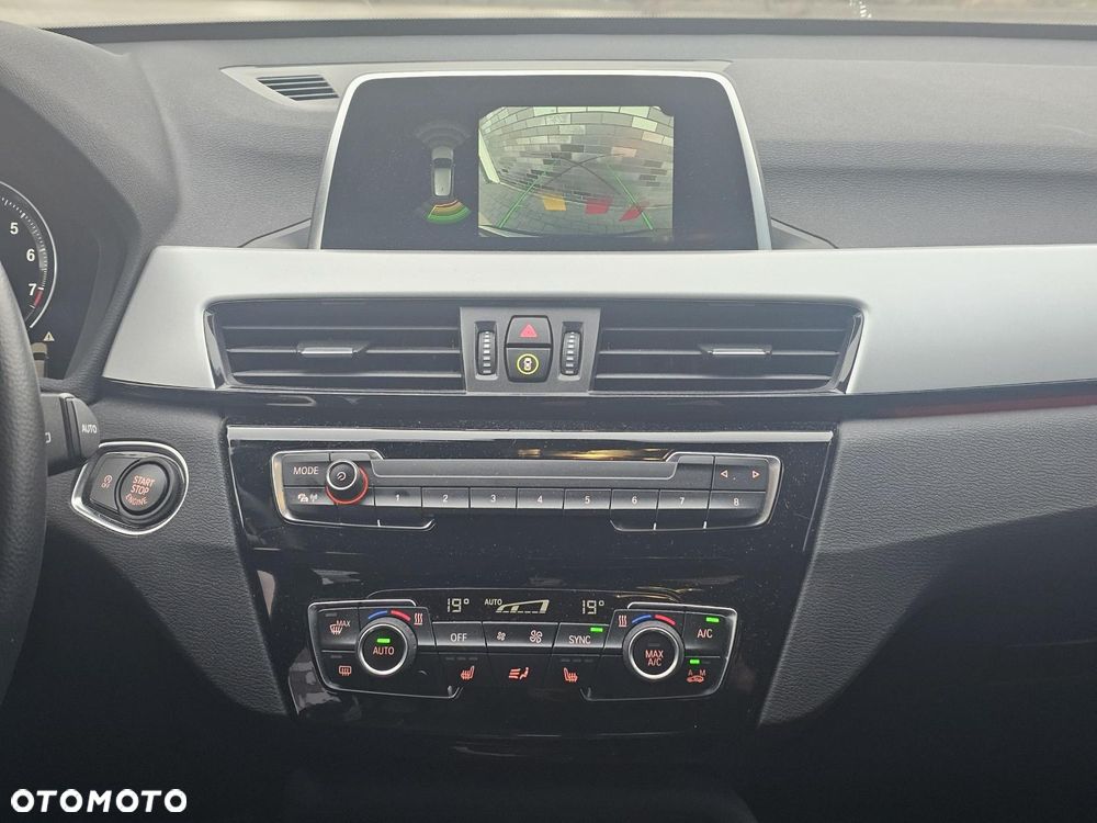 BMW X1 sDrive18i Advantage - 19