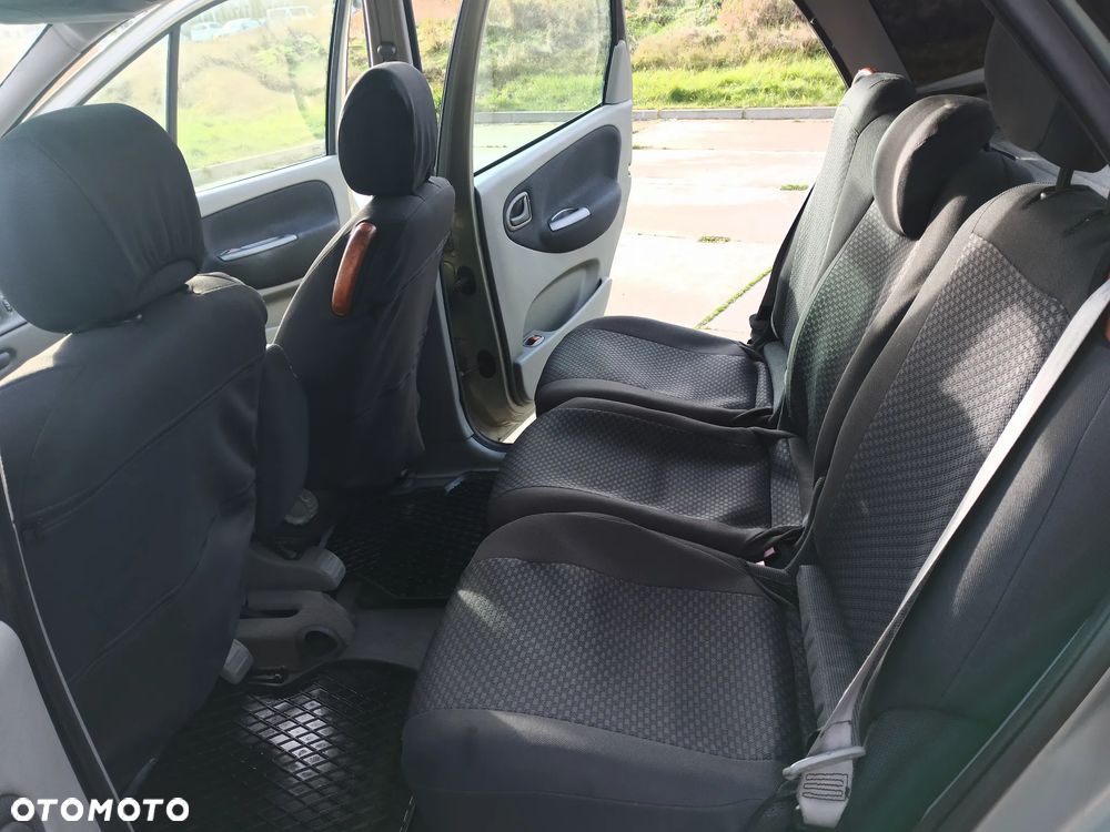 Renault Scenic - 5