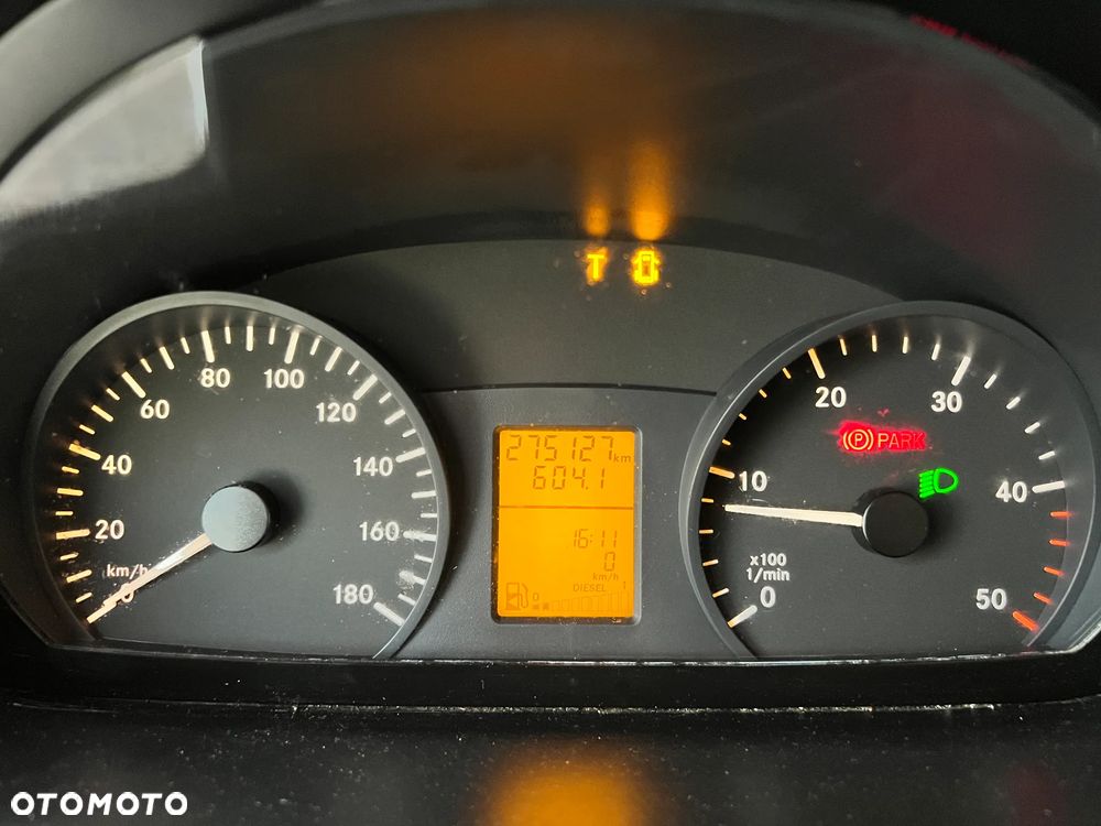 Mercedes-Benz Sprinter - 18