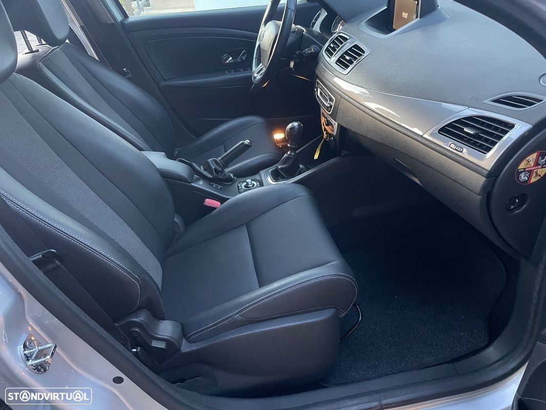 Renault Mégane Sport Tourer 1.5 dCi Confort SS - 26