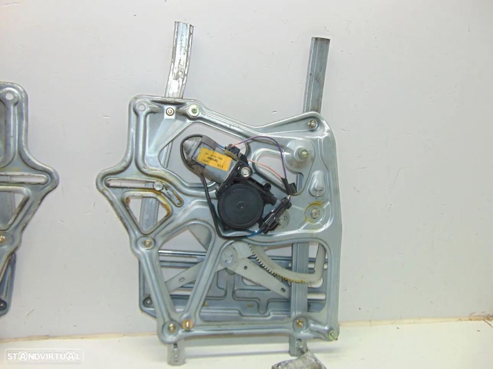 Fiat Punto Cabriolet elevadores - 9